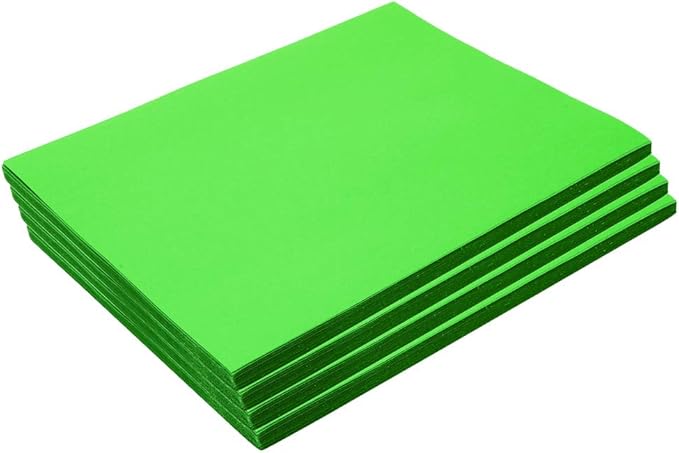 Construction Paper,Holiday Green,9 inches x 12 inches,500 Sheets,Heavyweight Construction Paper,Crafts,Art,Kids Art,Painting, Coloring,Drawing,Creating,Paper,Art Project