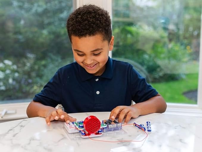 Snap Circuits - FM Radio Kit Electronics Discovery Kit