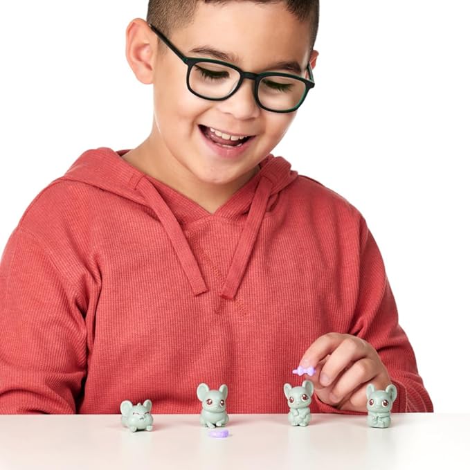 Little Live Pets - Mama Surprise Minis. Feed and Nurture a Lil' Mouse Inside Their Hutch so she can be a Mama. She has 2, 3, or 4 Babies with Surprise Accessories to Dress Up The Babies