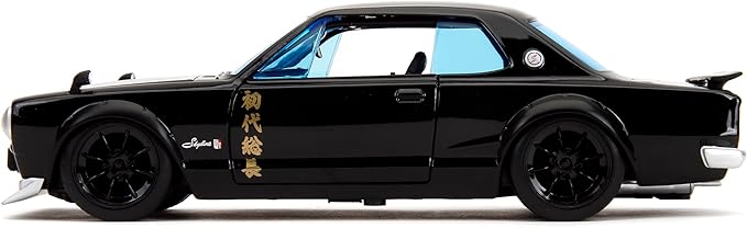 Tokyo Revengers 1:24 1971 Nissan Skyline GT-R Die-Cast Car & 2.75" Mikey Figure, Toys for Kids and Adults