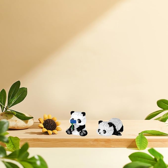 Panda Mini Building Blocks, Micro Building Blocks for Adults and Kids 700 Pieces (Sitting Panda)