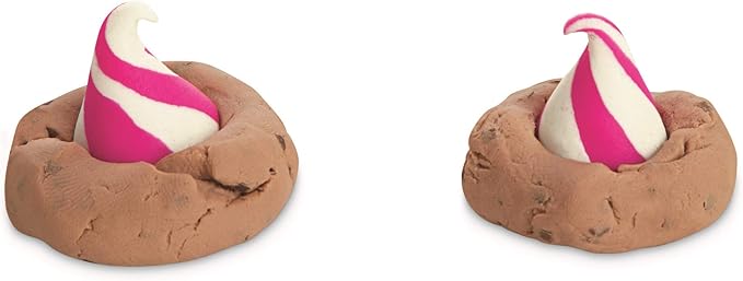 Play-Doh Kitchen Creations Milk and Cookies Set with 6 Non-Toxic Colors Including Play-Doh Confetti