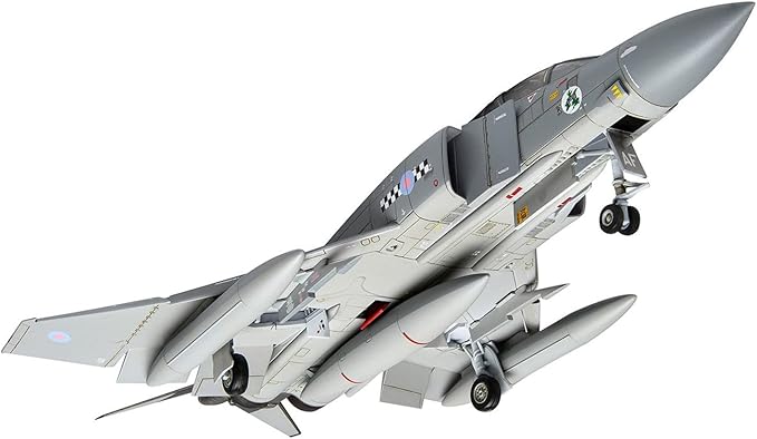 Airfix Model Airplane Kit Gift Set - A06019A Mcdonnell Douglas Phantom FG.1/FGR.2, Plastic Plane Model Kits for Adults & Kids 14+, Skill Level 3, 1:72 Scale WW2 Military Aircraft Models