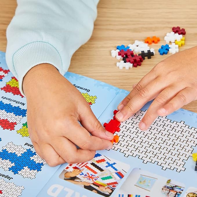 PLUS PLUS - Learn to Build - Flags of The World - 500 Pieces, Construction Building Stem/Steam Toy, Interlocking Mini Puzzle Blocks for Kids