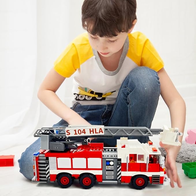 City Ladder Fire Truck Building Blocks Set (711 pcs) Fire Station Firetruck Bricks Collectible Fire Engine Building Kit Model Gift for Boys and Girls Adults Christmas and Birthday