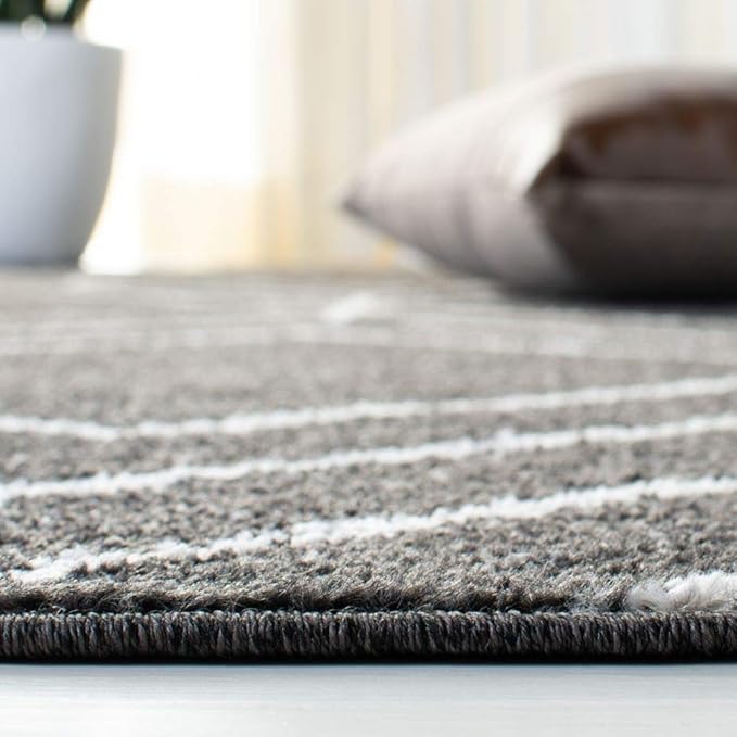 SAFAVIEH Adirondack Collection Accent Rug - 4' x 6', Brown & Ivory, Modern Geometric Design, Non-Shedding & Easy Care, Ideal for High Traffic Areas in Entryway, Living Room, Bedroom (ADR241T)