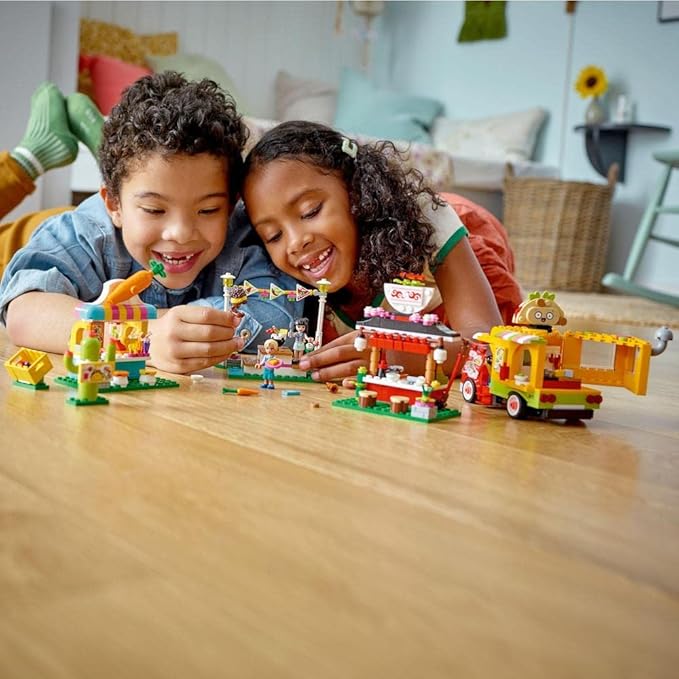 LEGO Friends 41701 Food Truck Market