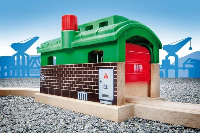 BRIO World 33574 - Train Garage - 1 Piece Wooden Toy Train Accessory for Kids Age 3 and Up