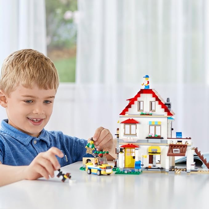 LEGO Creator Modular Family Villa 31069 Building Kit (728 Piece)