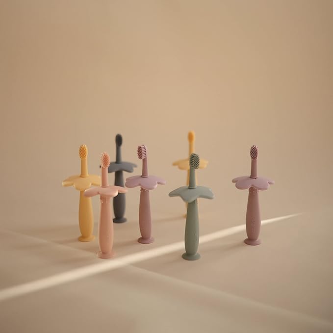 mushie Flower Toddler Training Toothbrush (Soft Lilac)