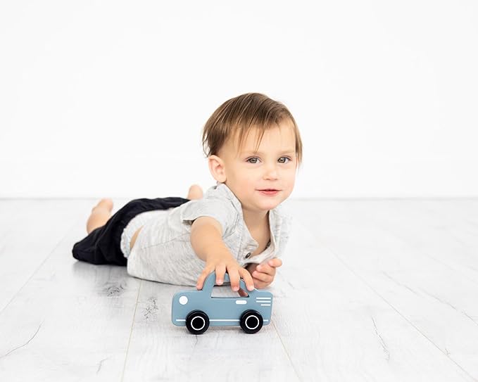 Pearhead Wooden Toy Car, Push and Pull Montessori Baby and Toddler Toy, Gender-Neutral Push Toy, Baby Girl or Baby Boy Nursery Accessory
