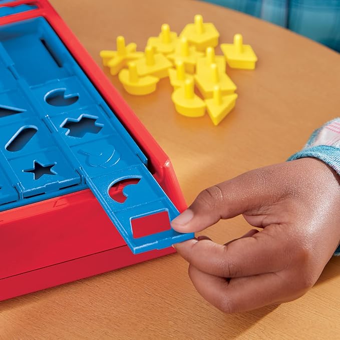 Hasbro HSBF7697 Perfection Refresh Playing Game