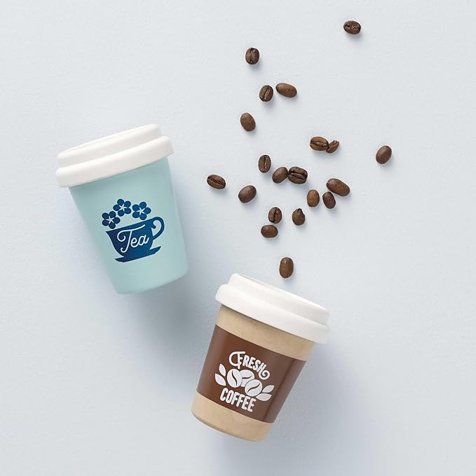 Le Toy Van - Honeybake - Take Away Coffee Cup and Tea Cup - Travel Mug Set - Kids Kitchen Accessories - Role Play Wooden Play Food - Toy Kitchen Accessories - Wooden Kitchen Toys - Age 2+ Years
