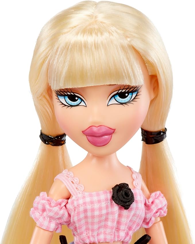 Bratz Goin’ Out! Cloe Fashion Doll with Accessories