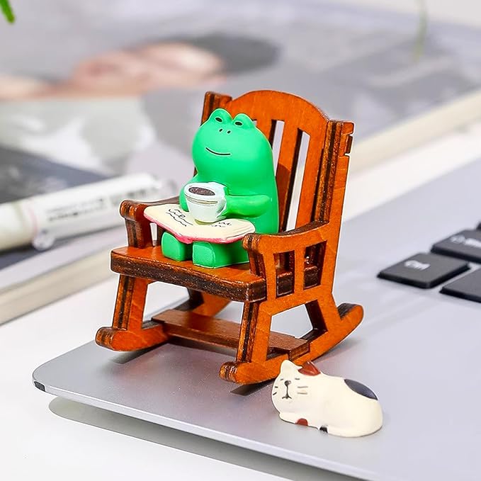 Mini Frog Trinkets and Cat Figurines, Tiny Frog Figurine with Rocking Chair for Office Desk Decor, Funny Gifts for Mom Grandma, Cute Miniature Frog Figurine Gift for Frog Lovers, Fairy Garden Decor