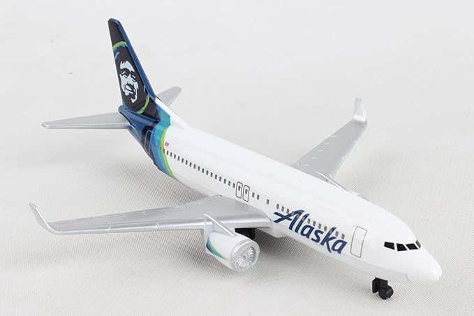 Daron Alaska Airlines Airport Playset with Die-Cast Metal Model Airplane with Plastic Parts, Cars and Transportation Toys for Kids Ages 3+