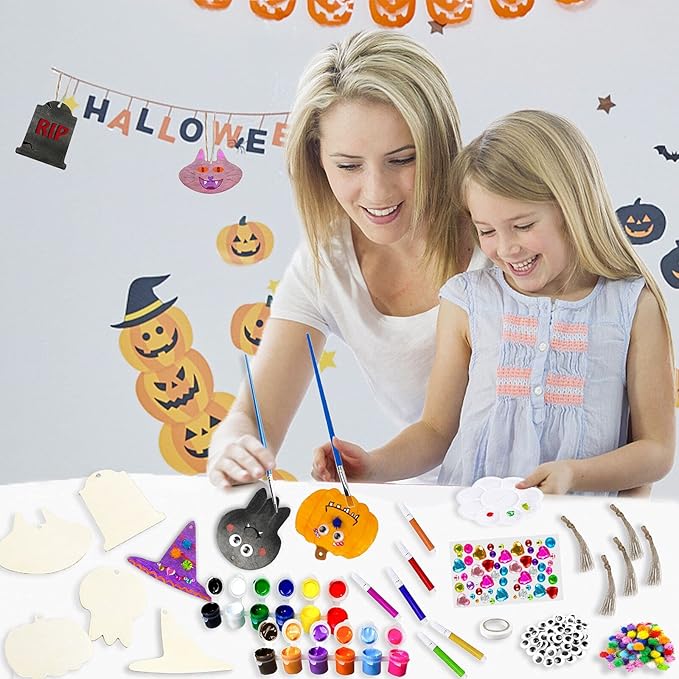 Halloween Crafts for Kids Halloween Decorations Wooden Slices Blank Cutouts Unfinished Wood Hanging Ornaments for Indoor/Outdoor Make Your Own Gift Tags for Halloween Party Favors, Home Decor, 25 Pcs