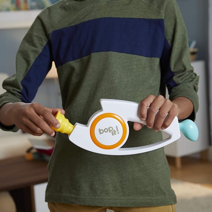 Hasbro Gaming Bop It! Electronic Game for Kids Ages 8 and up, Kids Games for 1 or More Players, Board Games for Kids, Kids Gifts