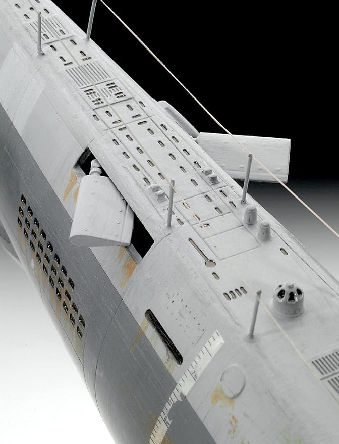 Revell 05177 German Submarine Type XXI 1:144 Scale Model Kit, Unpainted