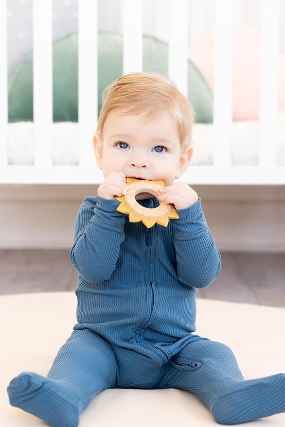 Pearhead Learning Kit for Babies 6+ Months, 8 in 1 Learning Educational Set for Babies, Play Set for Early Development and Motor Skills, Montessori Toys for Babies 6+ Months