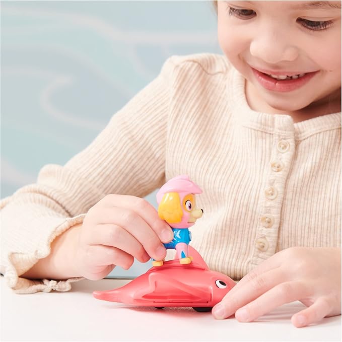 PAW Patrol, Aqua Pups Skye and Manta Ray Action Figures Set, Kids Toys for Ages 3 and up