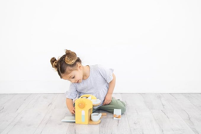 Pearhead Barista in Training Montessori Toy Coffee Maker, Wooden Pretend Play Toy Set for Developmental Learning, Play Kitchen Set for Toddlers Ages 3+ Years, 9 Piece Wooden Play Toy Set