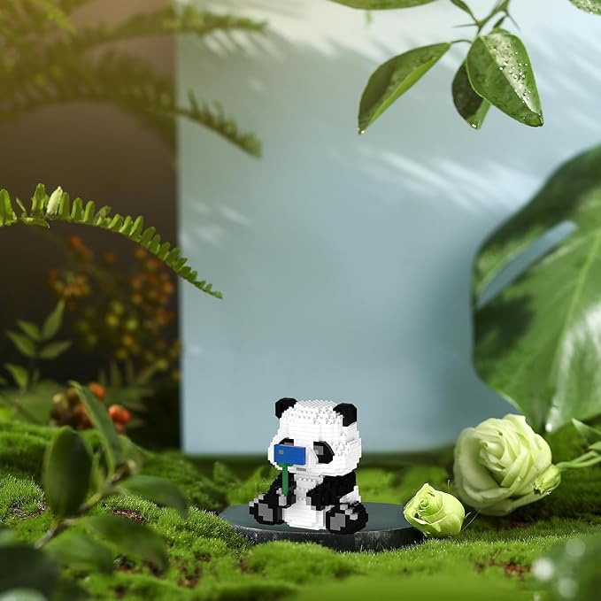 Panda Mini Building Blocks, Micro Building Blocks for Adults and Kids 700 Pieces (Sitting Panda)