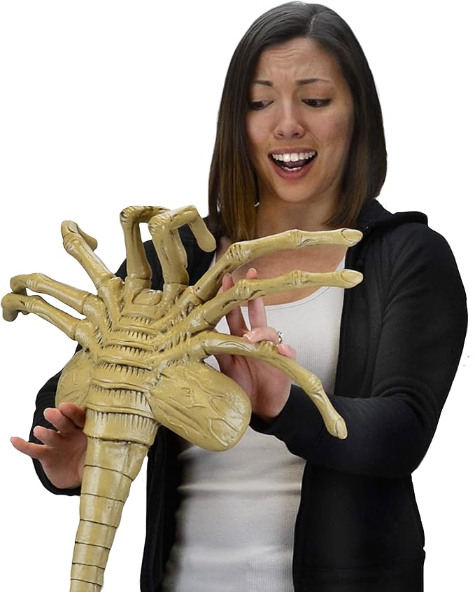 NECA Alien Foam Prop Replica Life-Size Facehugger