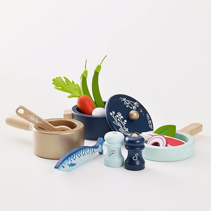 Le Toy Van - Educational Wooden Pretend Kitchen Honeybake Pots and Pans Cooking Set Play Toy | Kids Role Play Toy Kitchen Accessories (TV301)