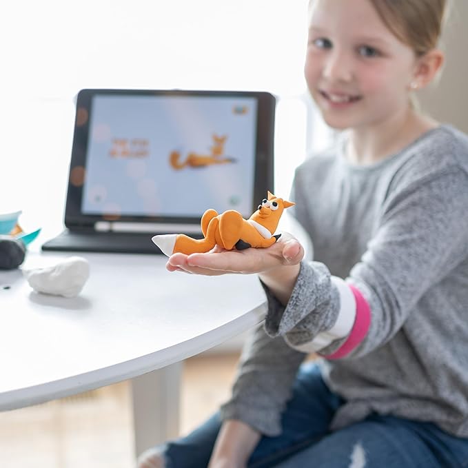 Fat Brain Toys Hey Clay Forest Animals, Air Dry Clay Kit with Interactive App for Kids & Tweens, Modeling Clay and Crafts Set