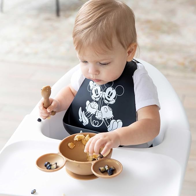 Bumkins Disney Baby Bowl, Silicone Feeding Set with Suction for Baby and Toddler, Includes Spoon, First Feeding Set, Essentials for Baby Led Weaning for Babies Eating 4 Months Up, Minnie Mouse Gold