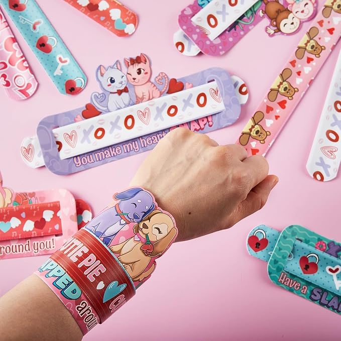 JOYIN 28 Valentine's Day Gifts Cards with Slap Bracelet, Animal Heart Snap Bracelet Wristband for Kids,Valentine's Party Favors, Valentine Classroom Exchange, Game Prizes