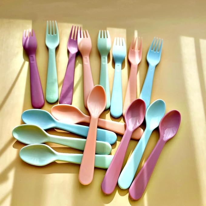 ChaLeeMoo12Pcs Plastic Kids Forks and Spoons Set, Reusable Toddler Utensils Assorted Colors Kids Silverware Set for School Lunch Box Camping Travel, Also for Adult to Use, BPA Free Dishwasher Safe