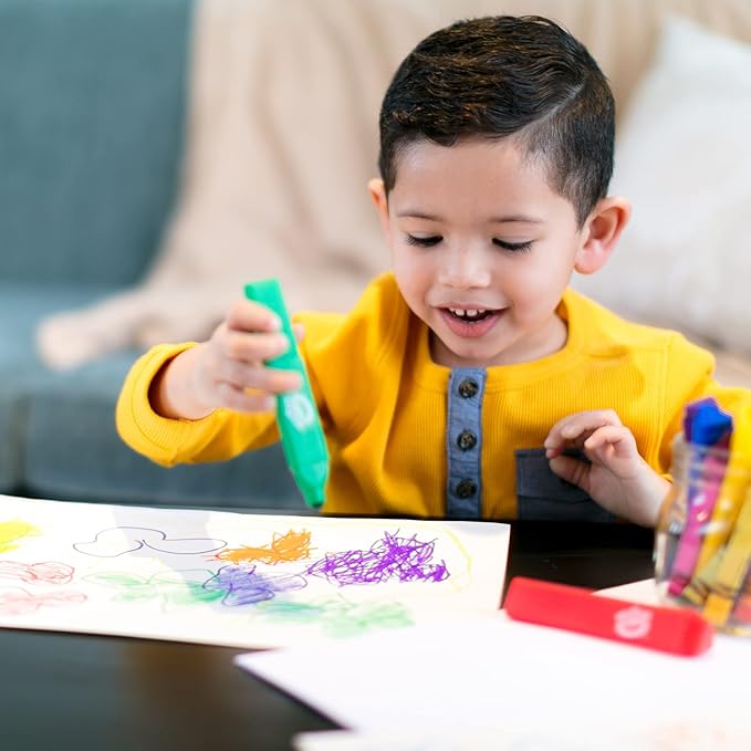 Crayola Triangle Toddler Markers (8ct), Easy Grip Washable Markers for Toddlers, Arts & Crafts Supplies, Coloring Markers for Young Kids