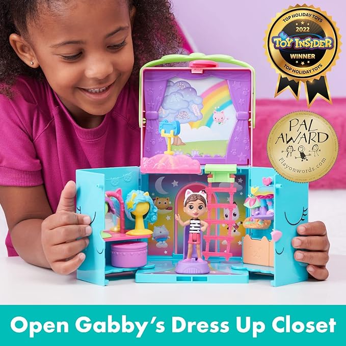Gabby’s Dollhouse, Dress-Up Closet Portable Playset with a Gabby Doll, Surprise Toys and Photo Shoot Accessories, Kids Toys for Ages 3 and up