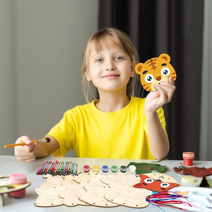 Fennoral 9 Pack Fall Wind Chime Kit for Kids Make You Own Fall Animals Wind Chime DIY Coloring Fall Craft Wooden Hanging Ornaments Outdoor Activity Autumn Thanksgiving Party Decorations