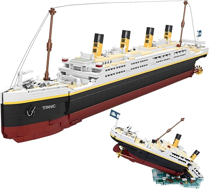 Titanic Building Blocks Set, 2022 Pieces Big Ship Bricks Building Set, Ideal Gift for Adults and Kids