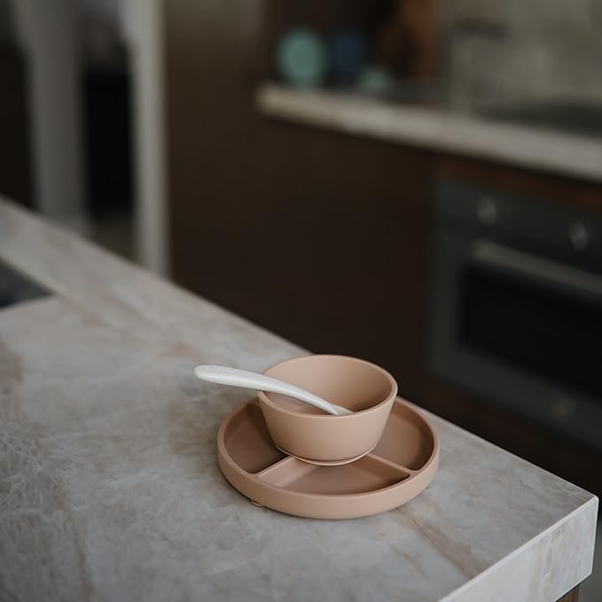 mushie Silicone Suction Plate | BPA-Free Non-Slip Design (Natural)