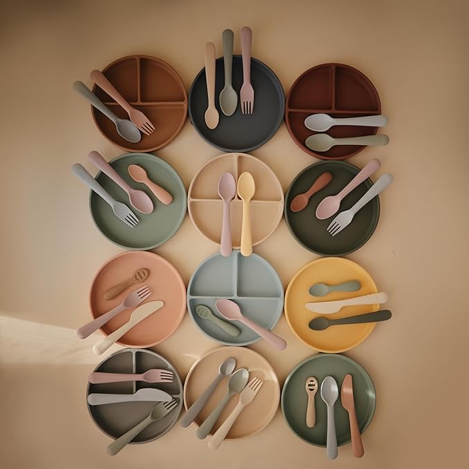 mushie Silicone Suction Plate | BPA-Free Non-Slip Design (Shifting Sand)