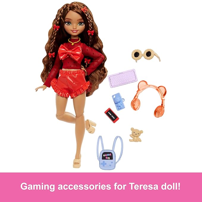 Barbie Dream Besties Playset, Teresa Posable Fashion Doll with Brown Hair & Hairstyling Clips, 10 Video Game-Themed Accessories