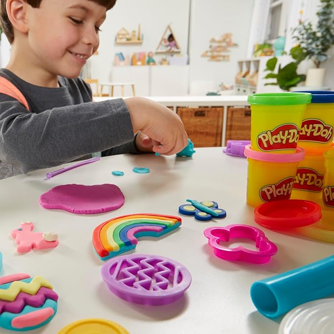 Play-Doh Holiday Set of Tools, 43 Accessories & 10 Colors, Kids Arts & Crafts, Preschool Toys for Girls & Boys, for Kids, Ages 3+ (Amazon Exclusive)