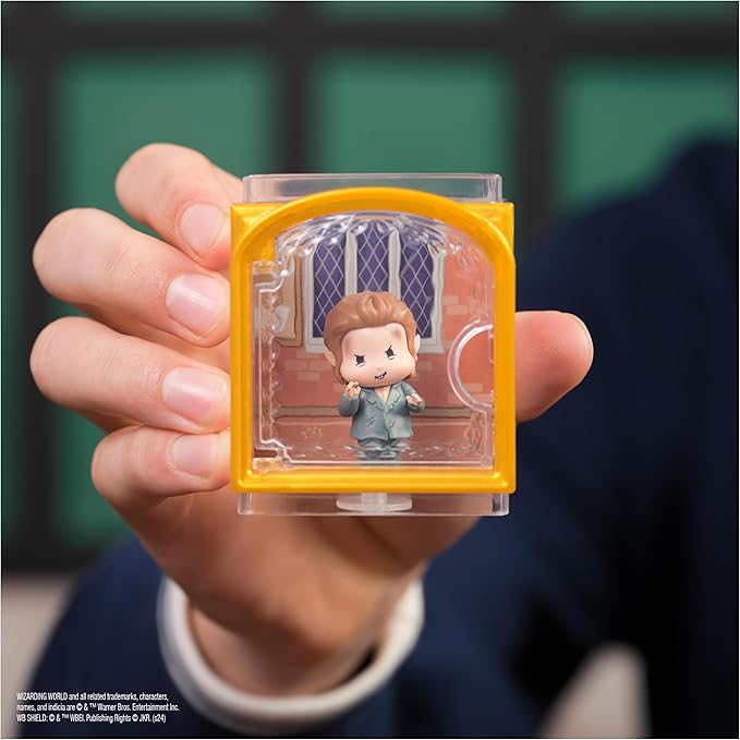 Wizarding World Harry Potter, Micro Magical Moments Dark Arts 5-Pack Figures Set & Display Cases (Amazon Exclusive), Kids Toys for Ages 6 and up