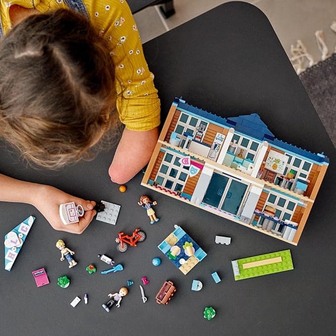 LEGO Friends 41682 Heart Lake City School