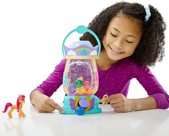 My Little Pony: A New Generation Movie Sparkle Reveal Lantern Sunny Starscout - Light Up Toy with 25 Pieces, Surprise Reveals for Kids