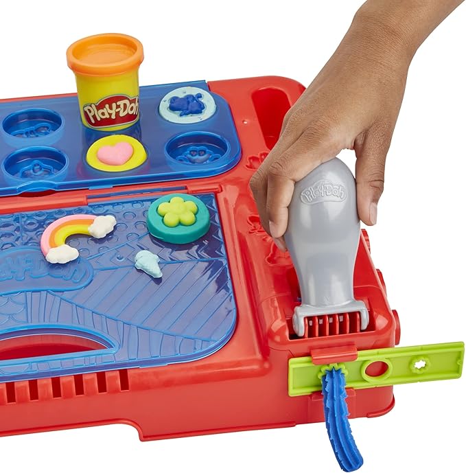 Play-Doh Grab 'n Go Activity Center, with Over 30 Tools and 10 Cans, Kids Arts and Crafts, Preschool Toys for 3 Year Old Girls and Boys and Up, Non-Toxic (Amazon Exclusive)