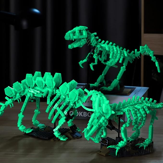 Dinosaur Building Kit,Dinosaur Park World Tyrannosaurus Fossils Creative Animal Building Toys for Boys Girls 6+,Glow in The Dark, Use Sunlight/Lights to Store Energy(435 Pieces)
