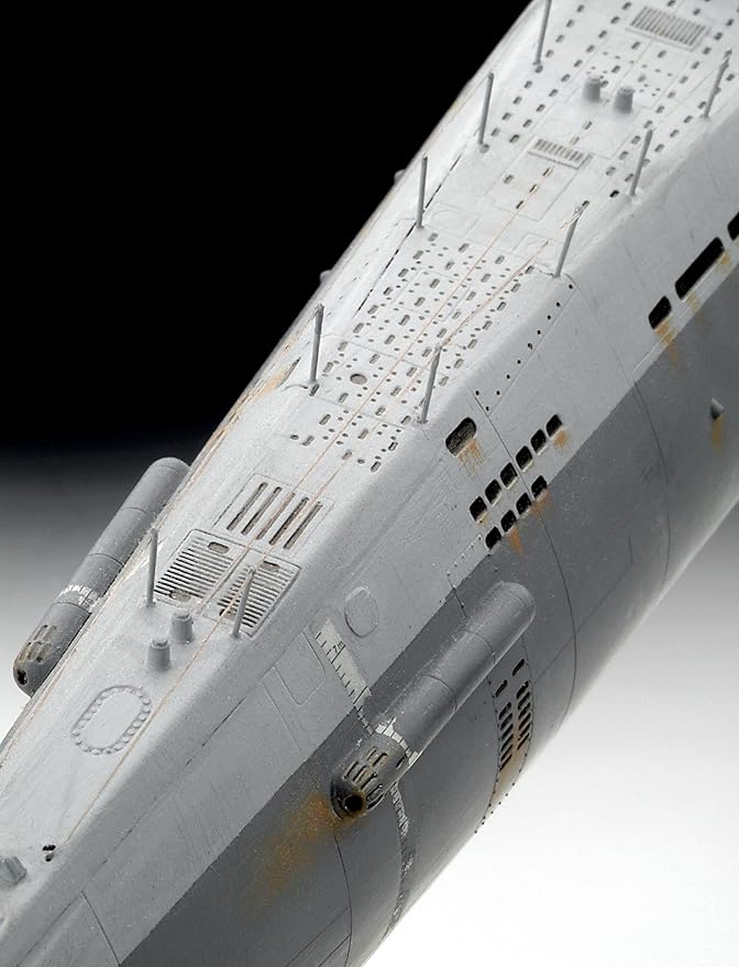 Revell 05177 German Submarine Type XXI 1:144 Scale Model Kit, Unpainted