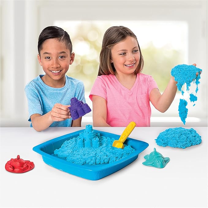 Kinetic Sand, Sandbox Set Kids Toy with 1lb All-Natural Blue and 3 Molds, Sensory Toys for Kids Ages 3 and Up