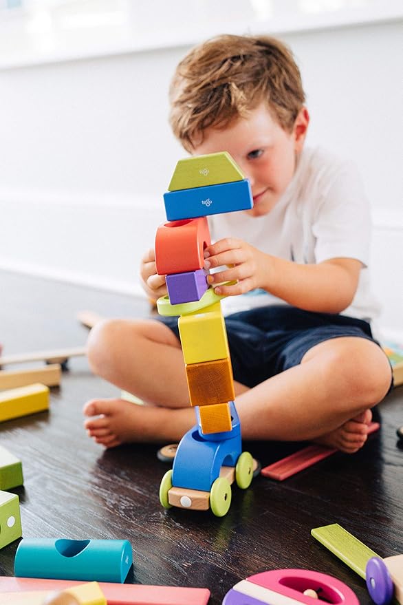 6 Piece Tegu Travel Pal Magnetic Wooden Block Set, Tugboat