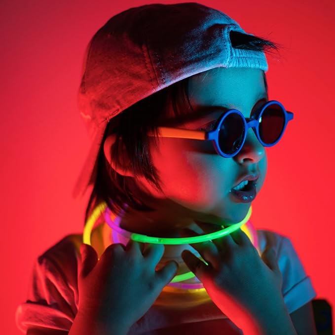 Glow Fever Glowsticks Bulk 1200pcs Party Pack includes 600 8" Glow Sticks and 600 connectors, Bracelets and Necklaces, DIY Costume , Light Sticks, for Concert, Wedding and Birthday, Multicolor